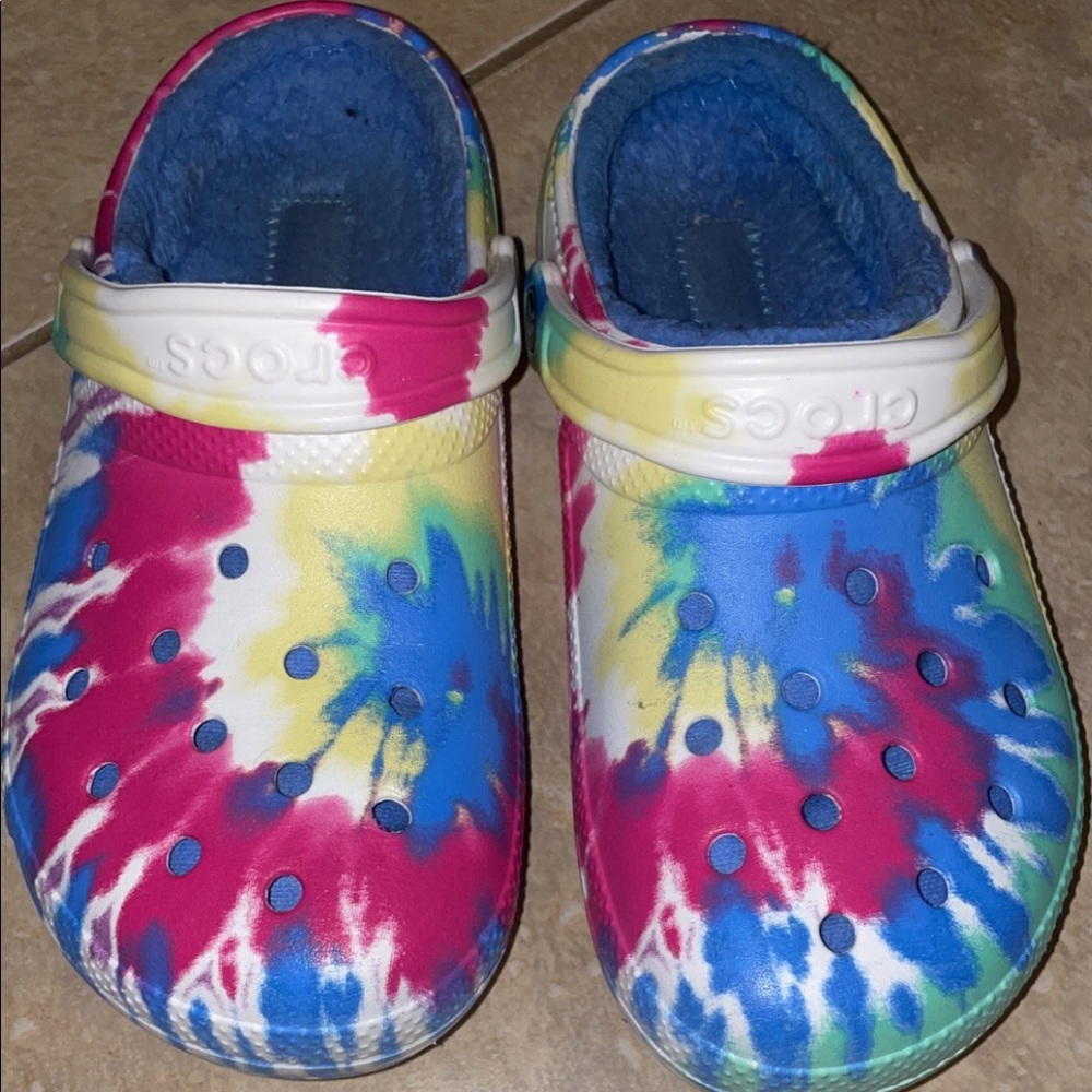 Tye die crocs